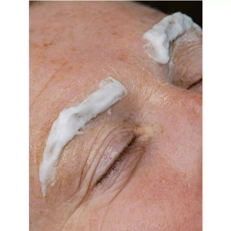 Αποχρωματιστικό Φρυδιών HD Brows 15ml