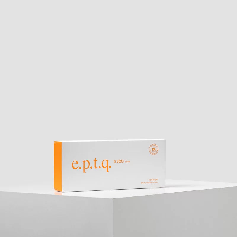 e.p.t.q. S300 Hyaluronic Filler in 1 ml syringe, showing the clear hyaluronic acid gel for facial rejuvenation or wrinkle treatment
