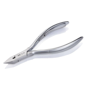 NGHIA N-07 full jaw nail clippers with curved cutting edge, stainless steel finish, designed for precise nail trimming.