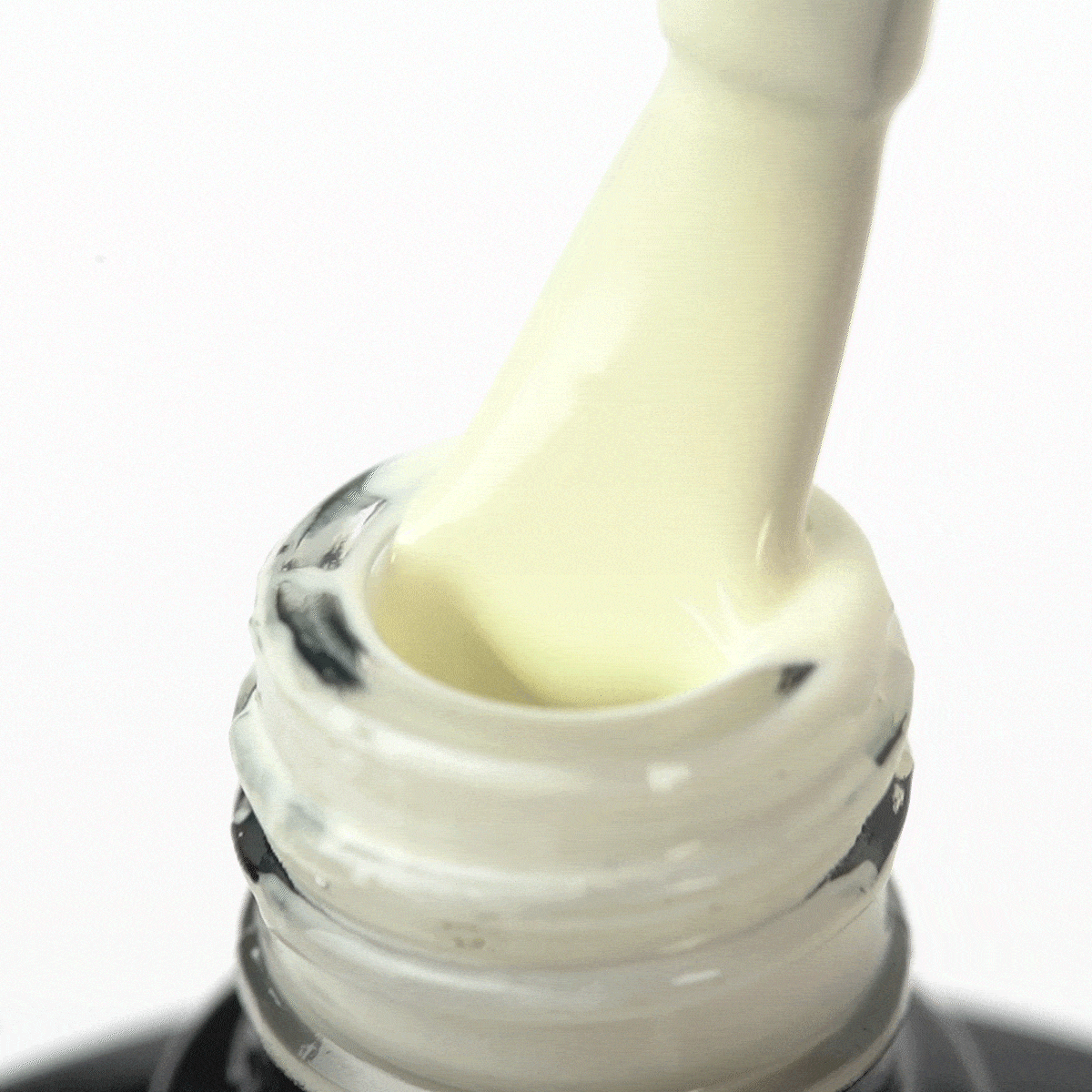 OCHO NAILS Hybrid nail polish in pastel P01, 5g bottle with a smooth, pastel pink shade and glossy finish.