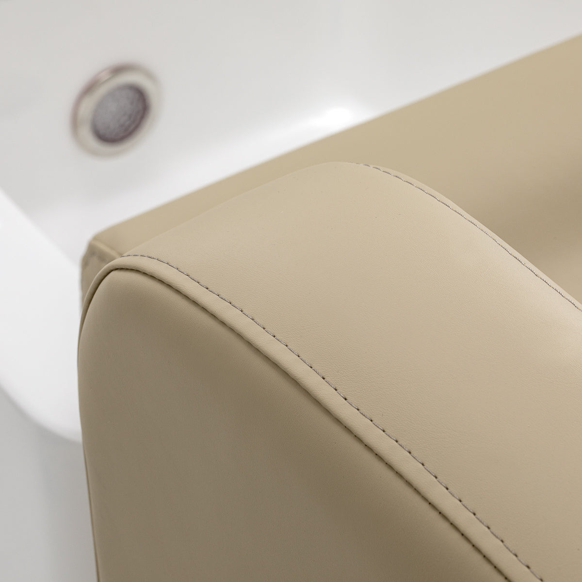 Sillon Elysia SPA pedicure station full set basin tap fittings beige salon