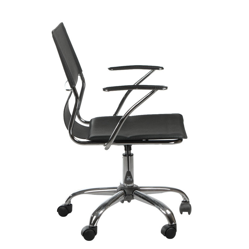 Black CorpoComfort Office Chair BX-2015 by Beauty System with ergonomic design and adjustable features for comfortable seating.