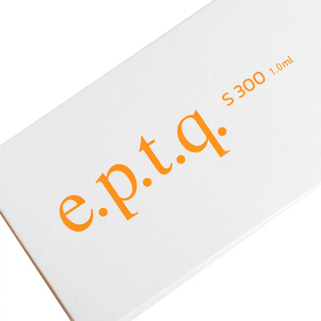 e.p.t.q. S300 Hyaluronic Filler vial, clear glass container with syringe tip, designed for skin hydration and volume enhancement.